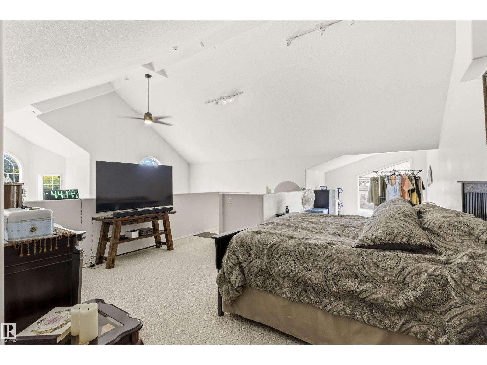 #303 14 MISSION AV - 19