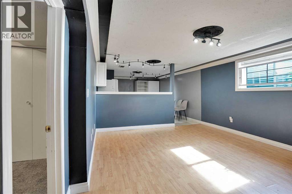 1527 Maitland Drive NE - 36