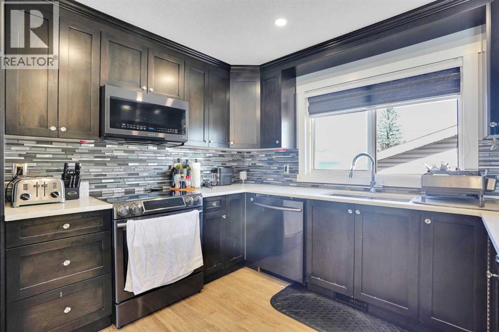 1527 Maitland Drive NE - 12