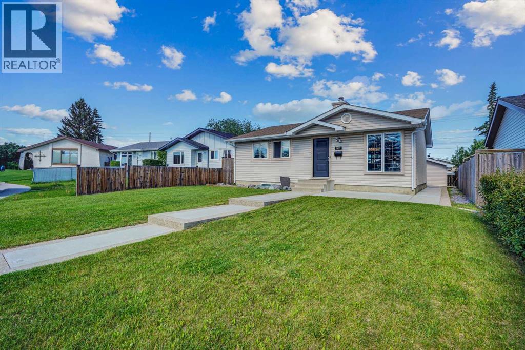 1527 Maitland Drive NE - 3