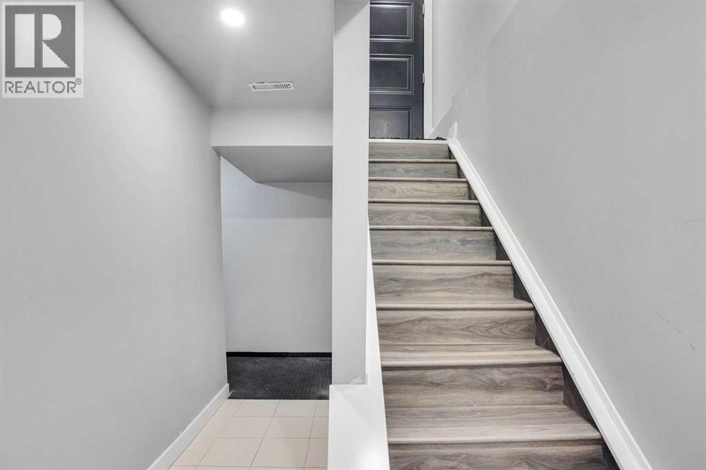 1527 Maitland Drive NE - 25