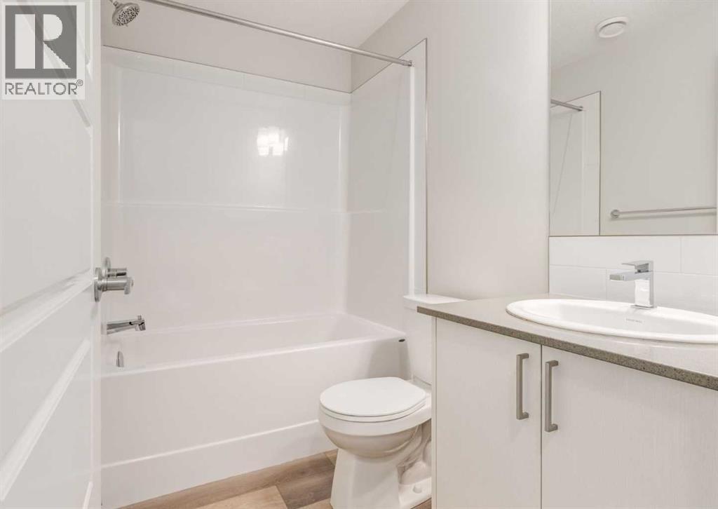408 Cranbrook Square SE - 15