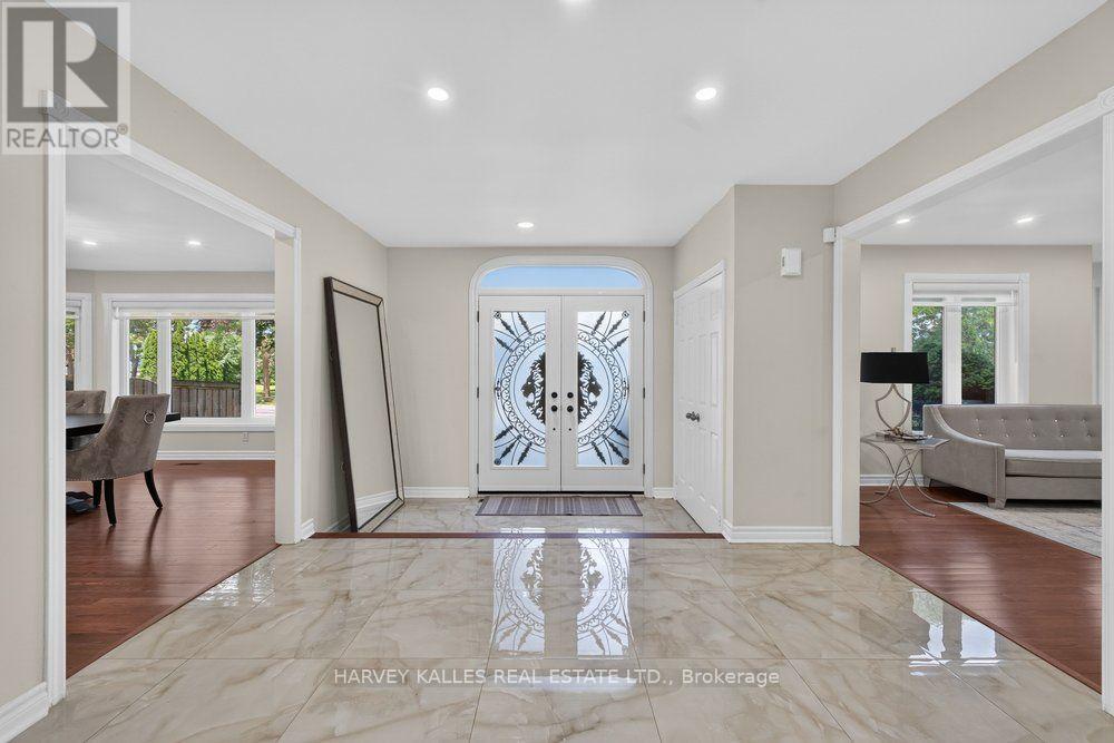 898 STONEHAVEN AVENUE - 3