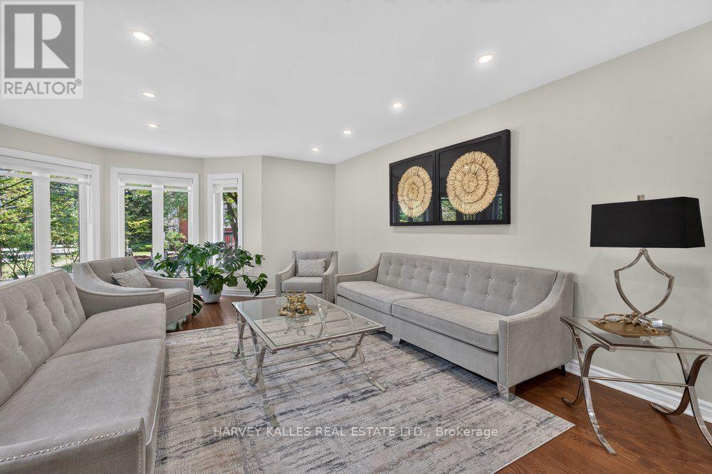898 STONEHAVEN AVENUE - 7