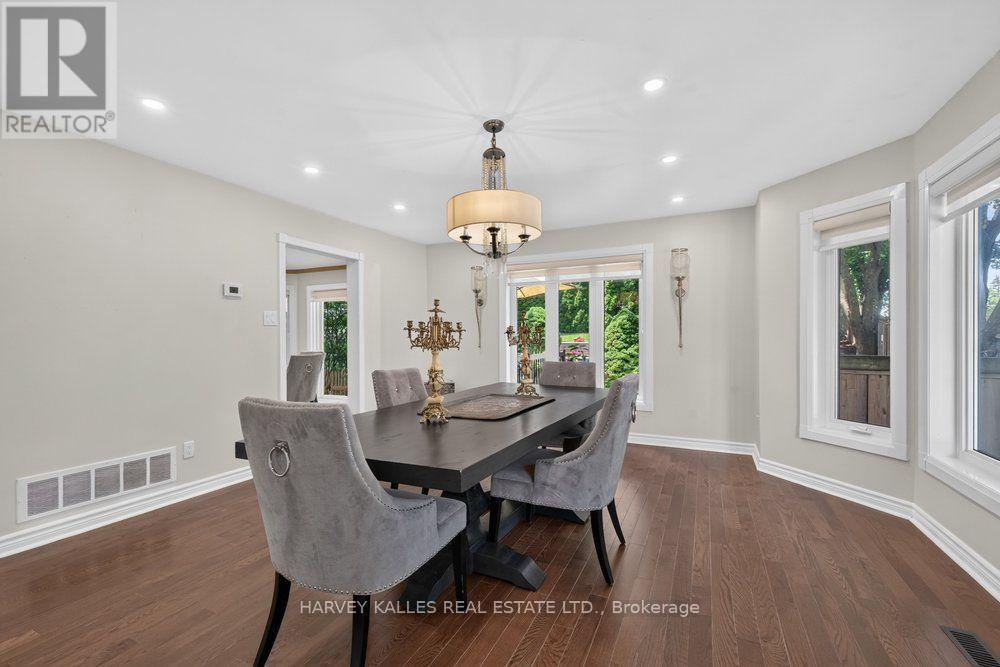898 STONEHAVEN AVENUE - 17