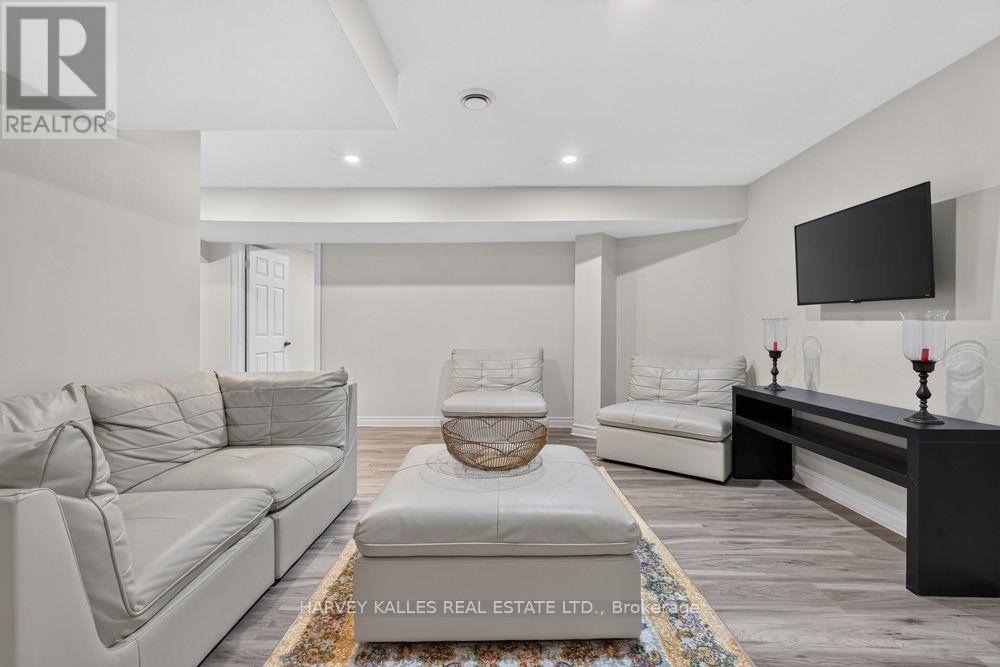 898 STONEHAVEN AVENUE - 34