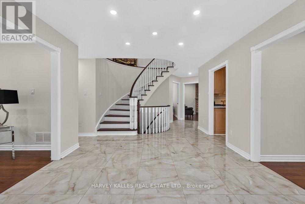 898 STONEHAVEN AVENUE - 5