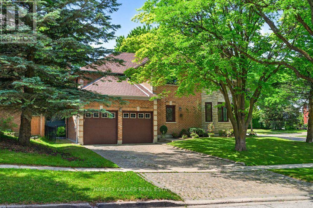 898 STONEHAVEN AVENUE - 2