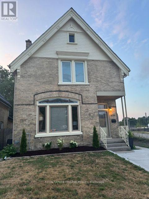 606 CENTRAL AVENUE - 1