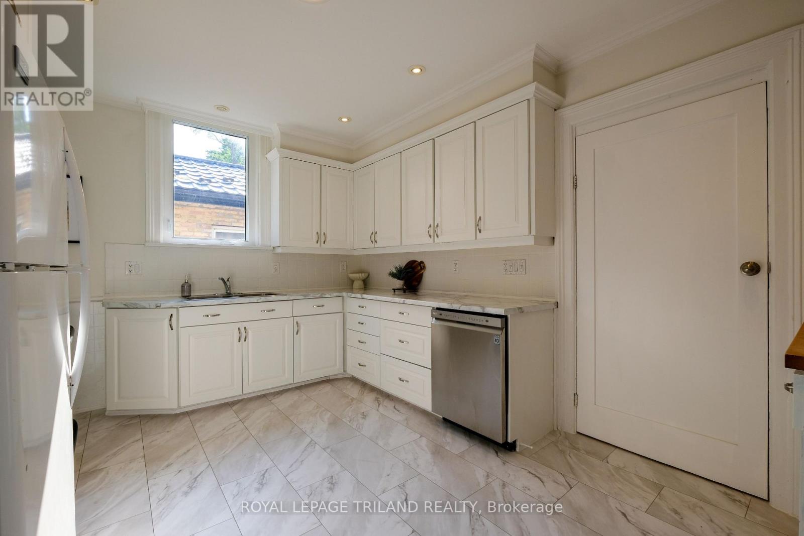606 CENTRAL AVENUE - 20