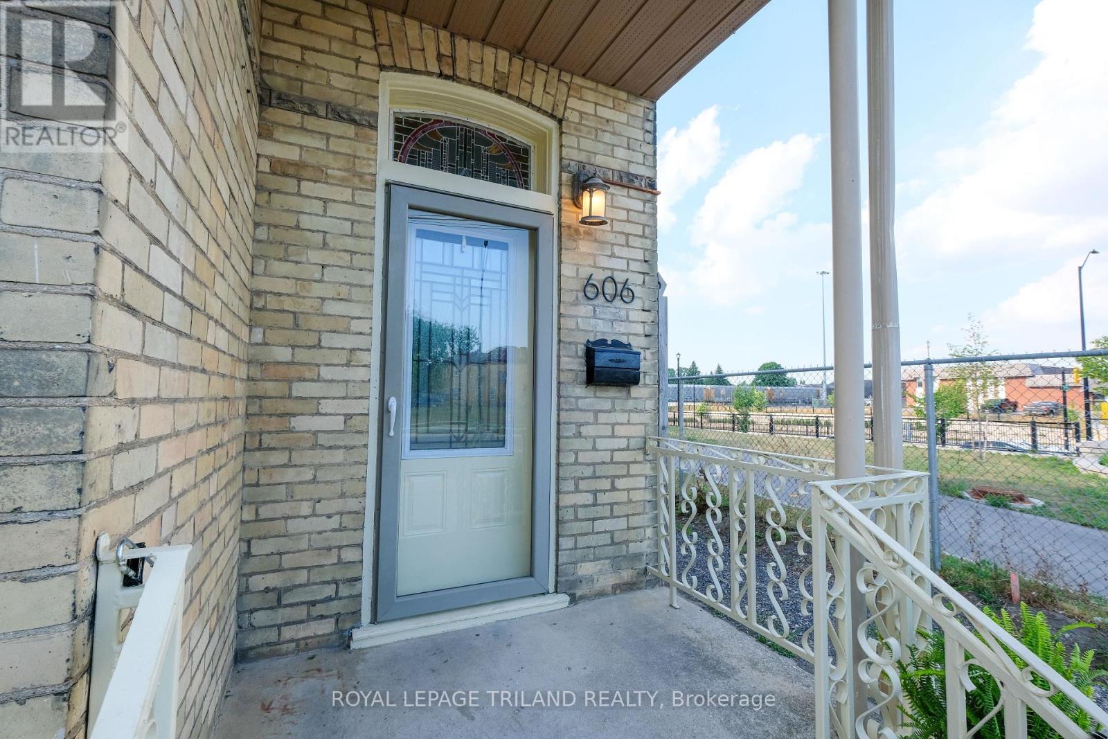 606 CENTRAL AVENUE - 3