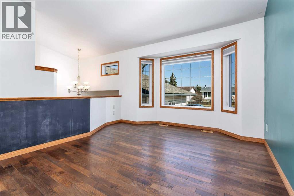 5823 60 Avenue - 7