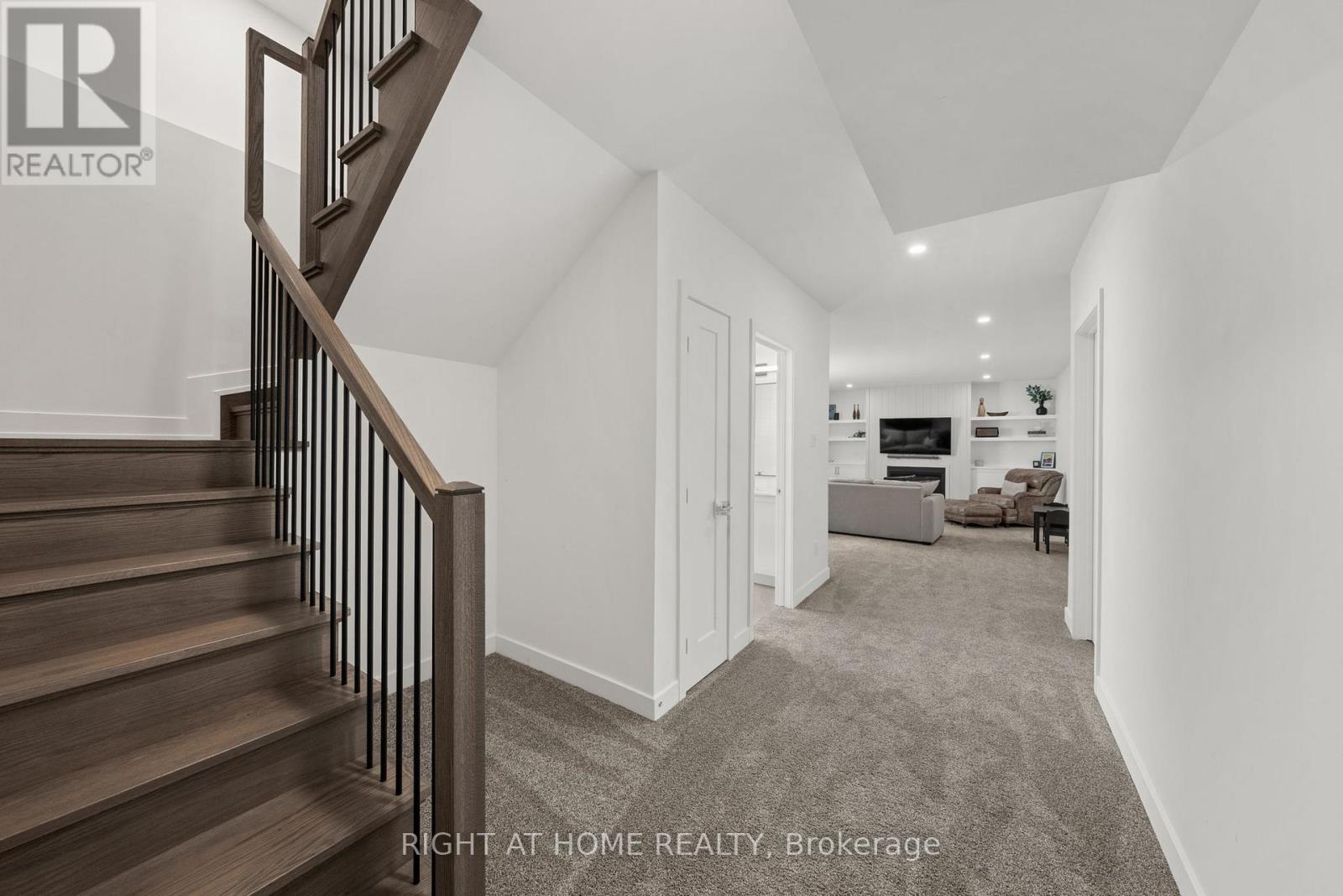 252 KETCHIKAN CRESCENT - 40
