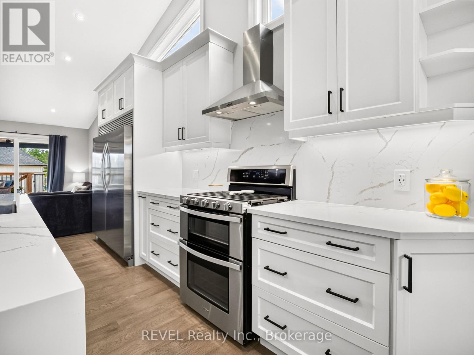 2761 ARROWSMITH COURT - 11