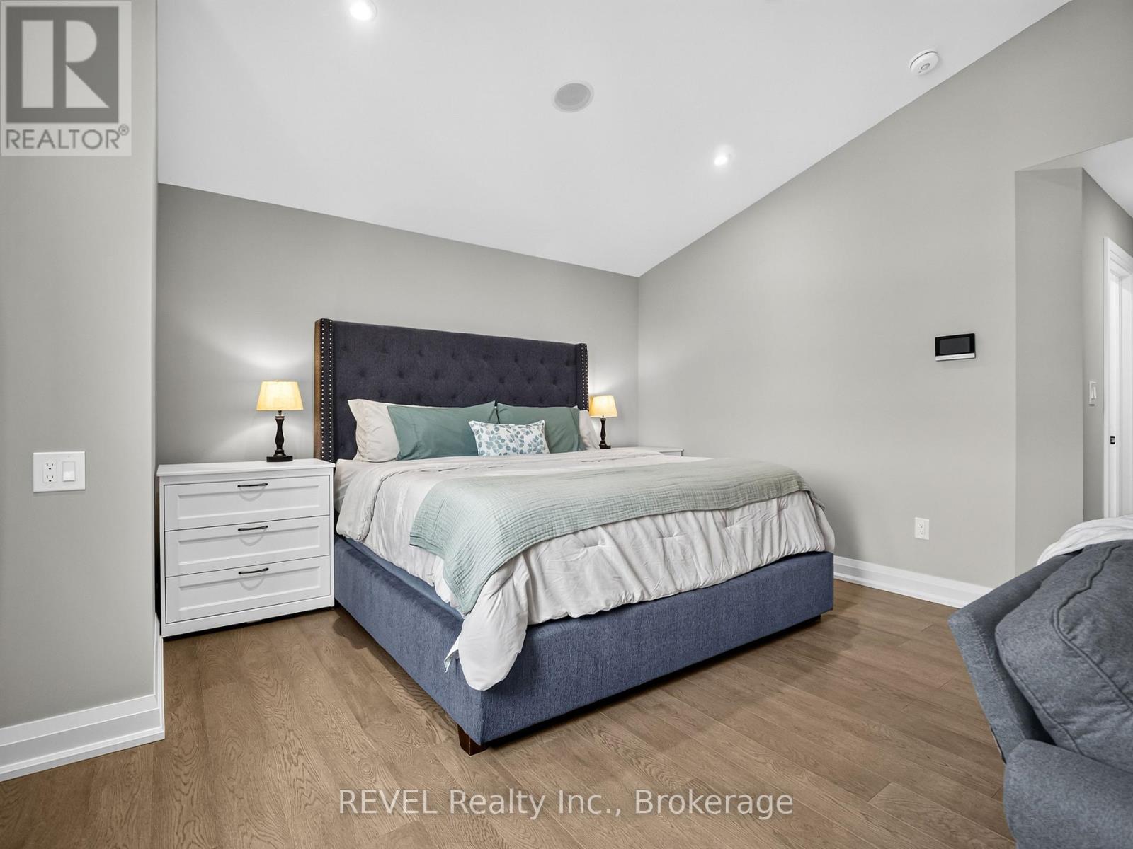 2761 ARROWSMITH COURT - 19