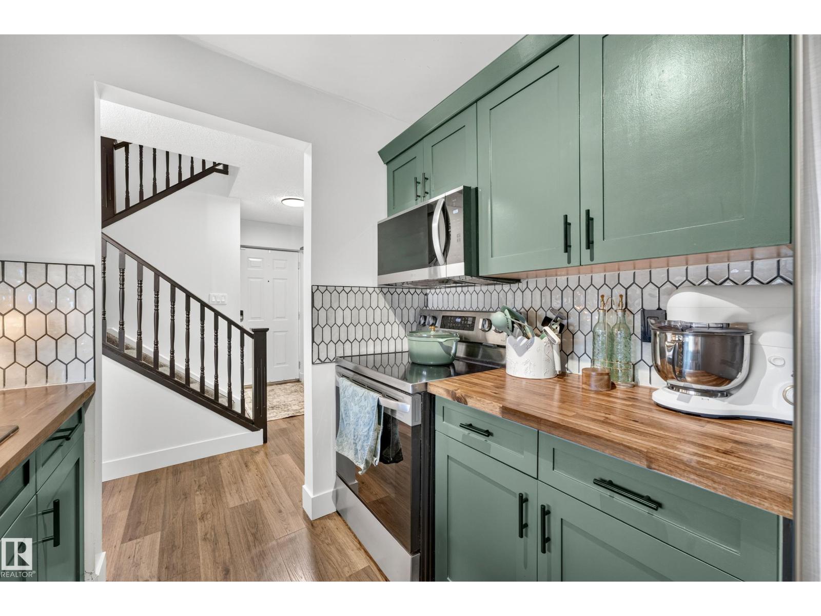 111 LANCASTER TC NW - 8