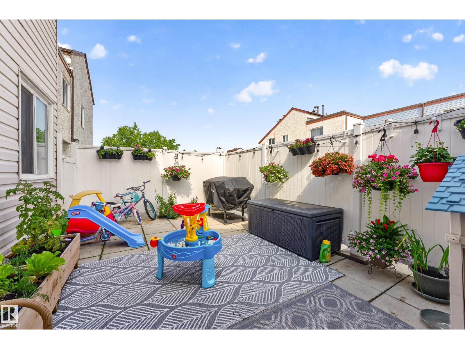 111 LANCASTER TC NW - 33