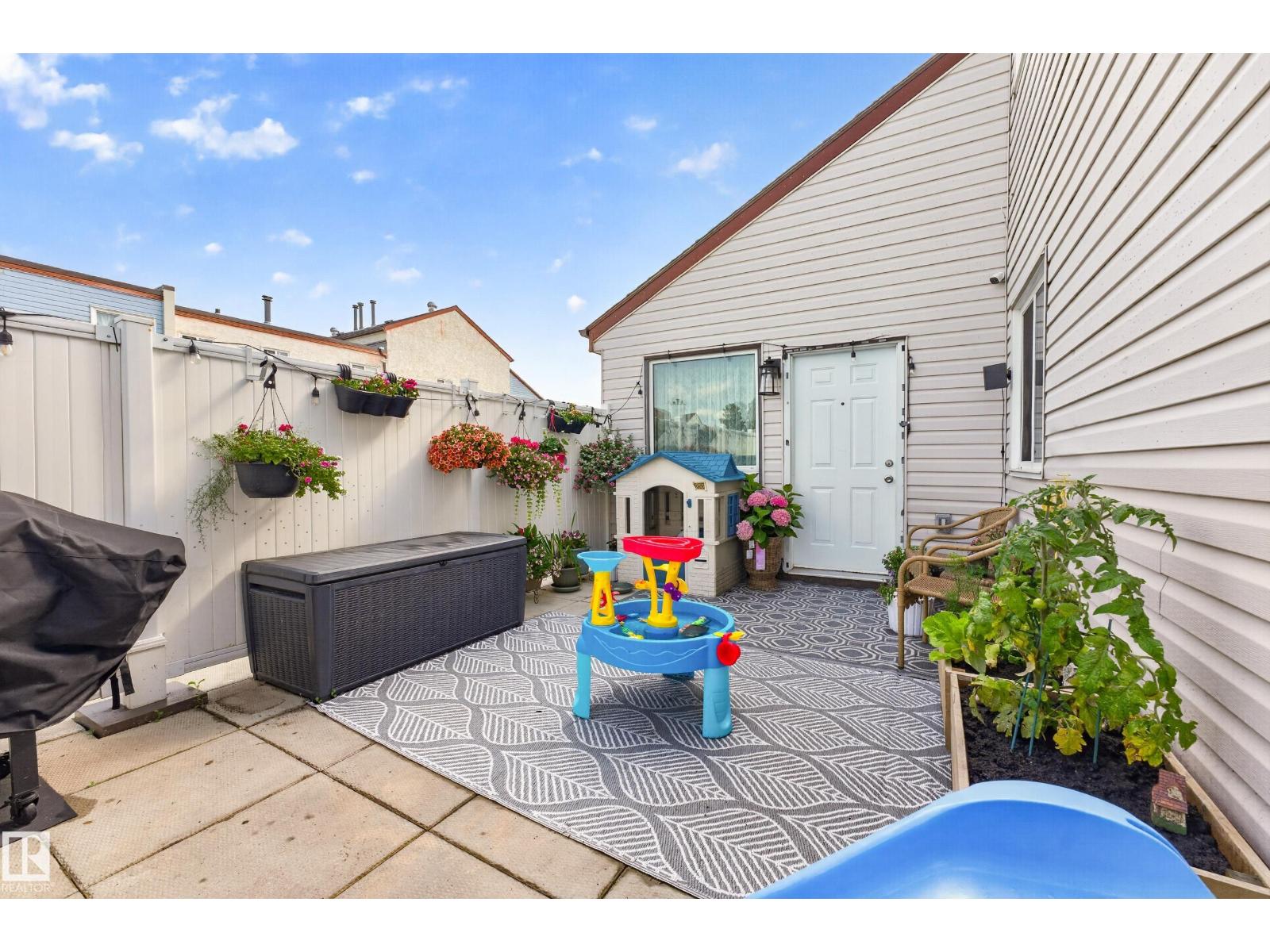 111 LANCASTER TC NW - 35
