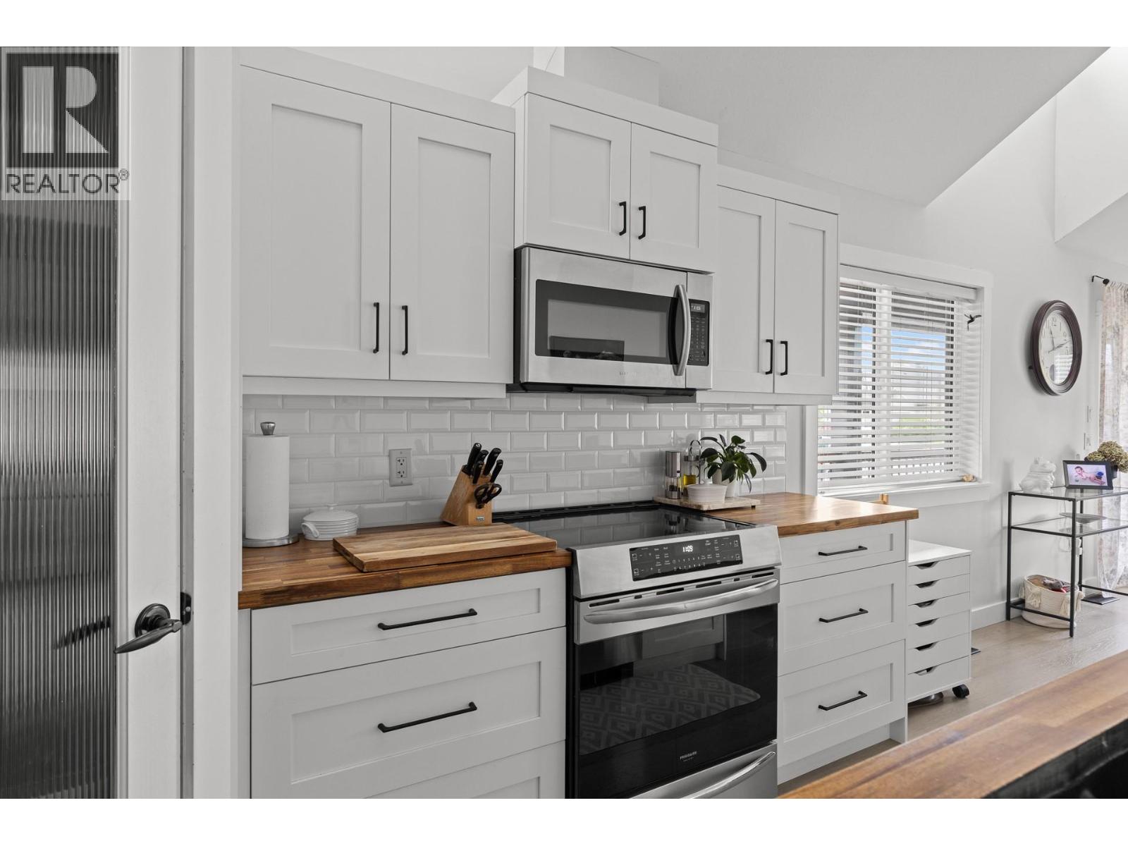 2079 Shelby Crescent - 12