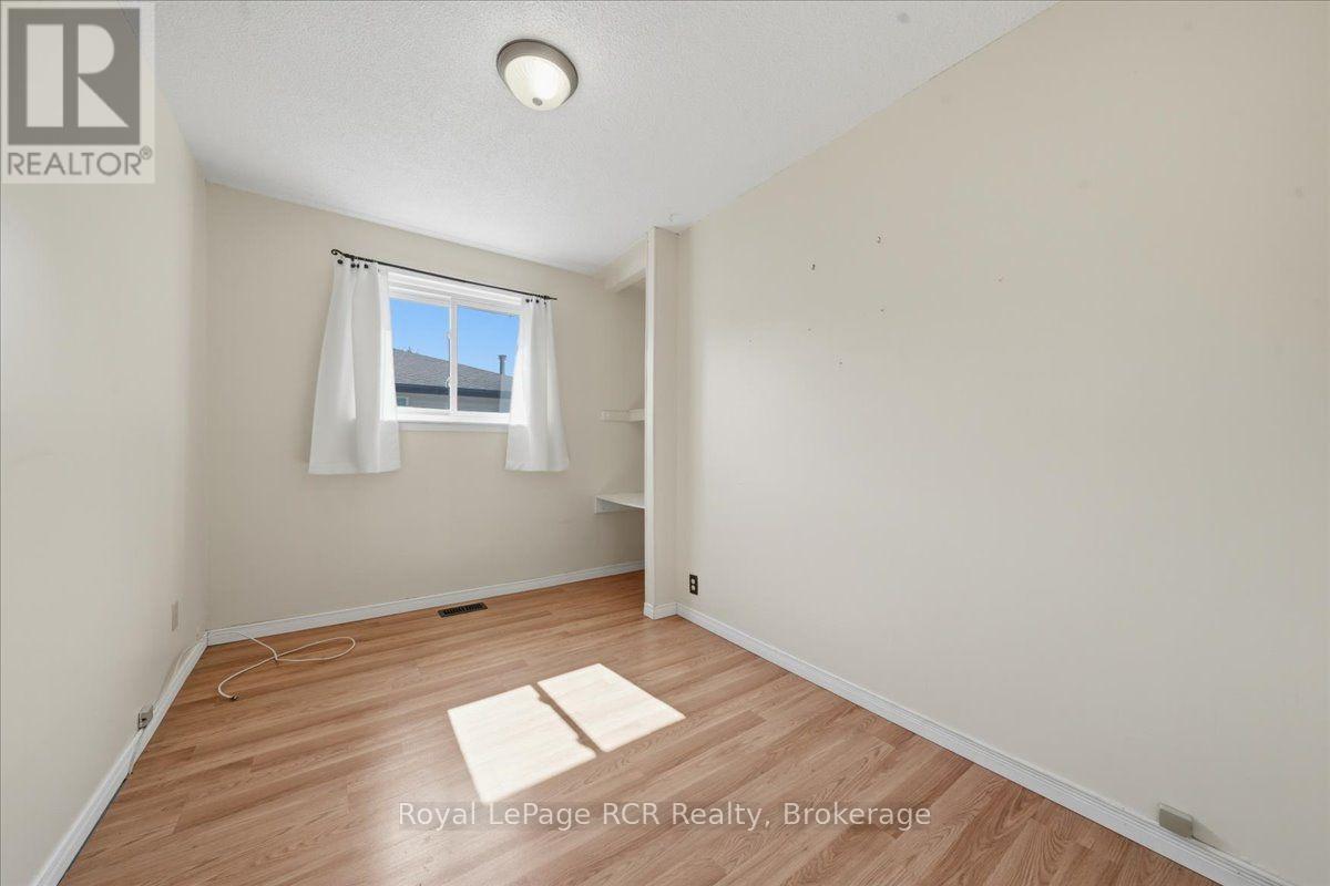 1124 12TH STREET E - 19