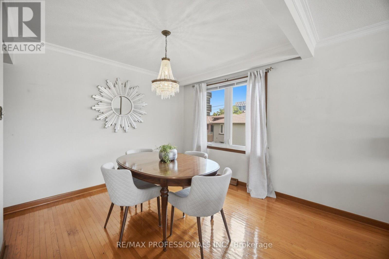 171 REGINA AVENUE - 8