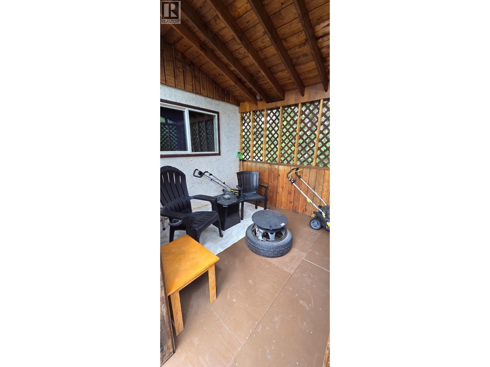 1196 STIRLING DRIVE - 21