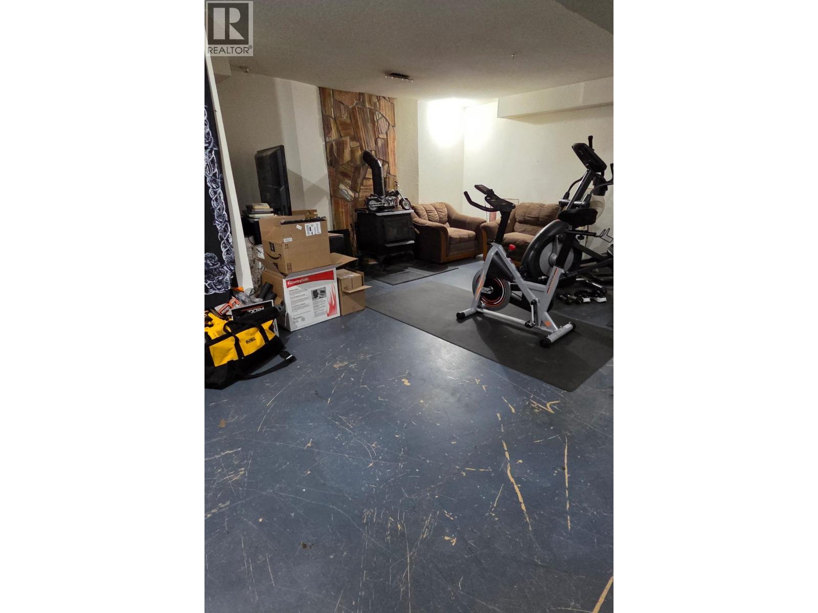 1196 STIRLING DRIVE - 24