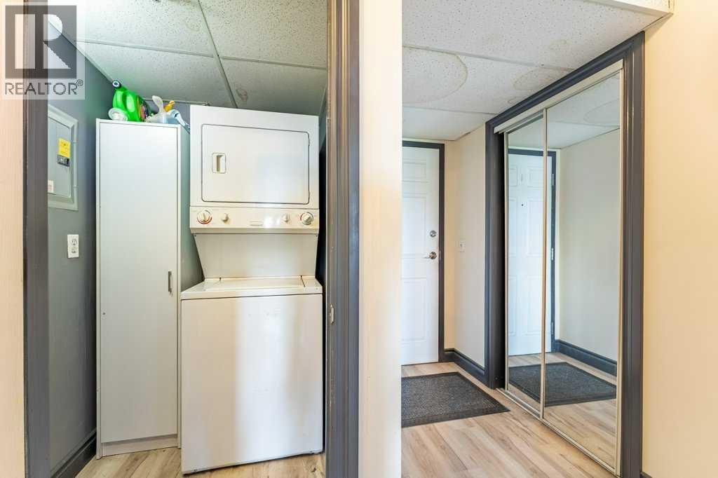 #303 300 Edwards Way NW - 18