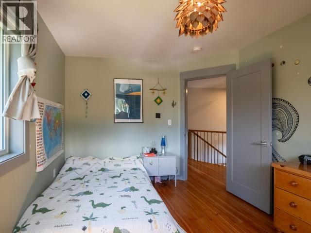 5623 YUKON AVE - 33