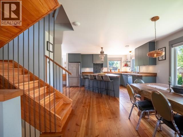 5623 YUKON AVE - 4