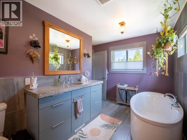 5623 YUKON AVE - 30