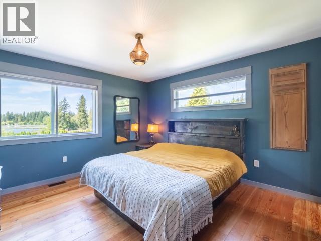 5623 YUKON AVE - 26