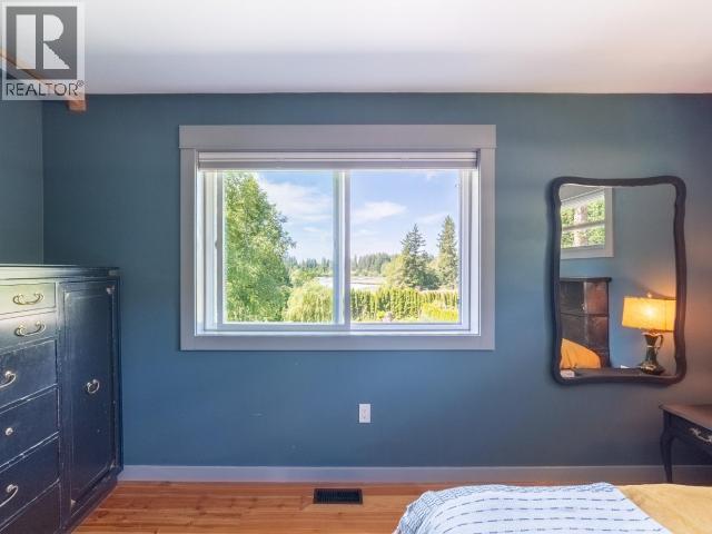 5623 YUKON AVE - 27