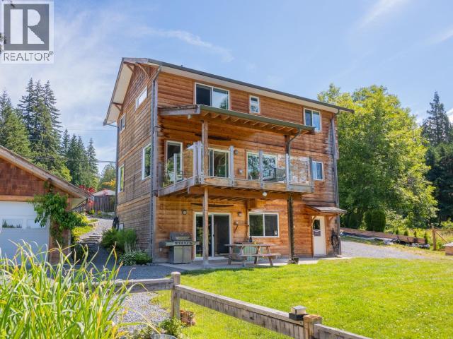 5623 YUKON AVE - 86