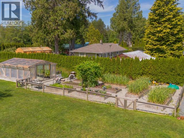 5623 YUKON AVE - 57