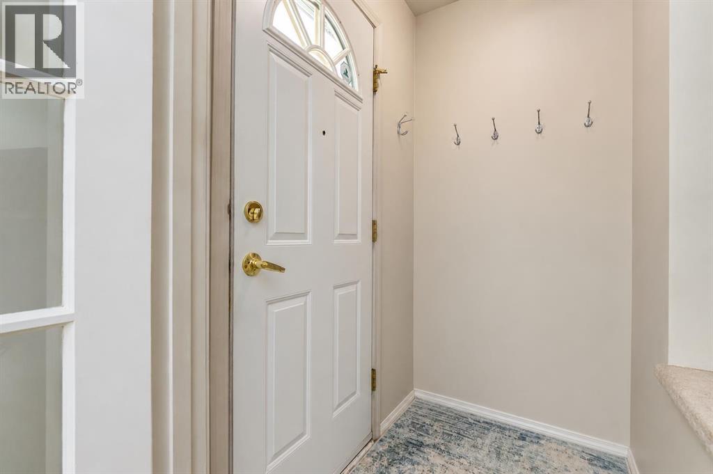 383 Killarney Glen Court SW - 4