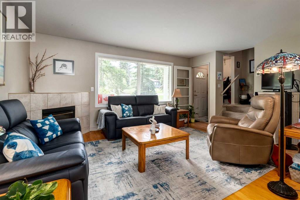 383 Killarney Glen Court SW - 8