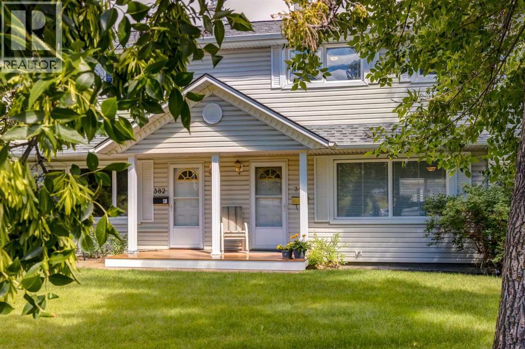 383 Killarney Glen Court SW - 3