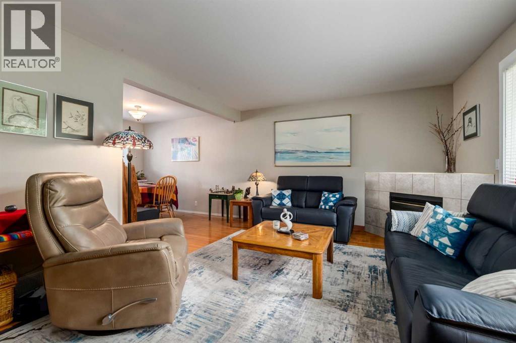 383 Killarney Glen Court SW - 6