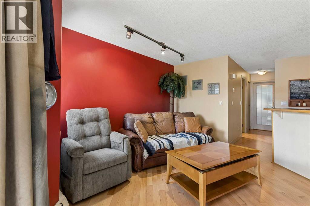 #21 712 4 Street NE - 14
