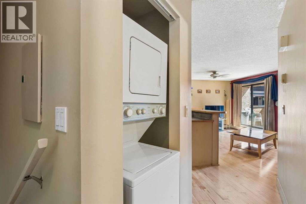 #21 712 4 Street NE - 4