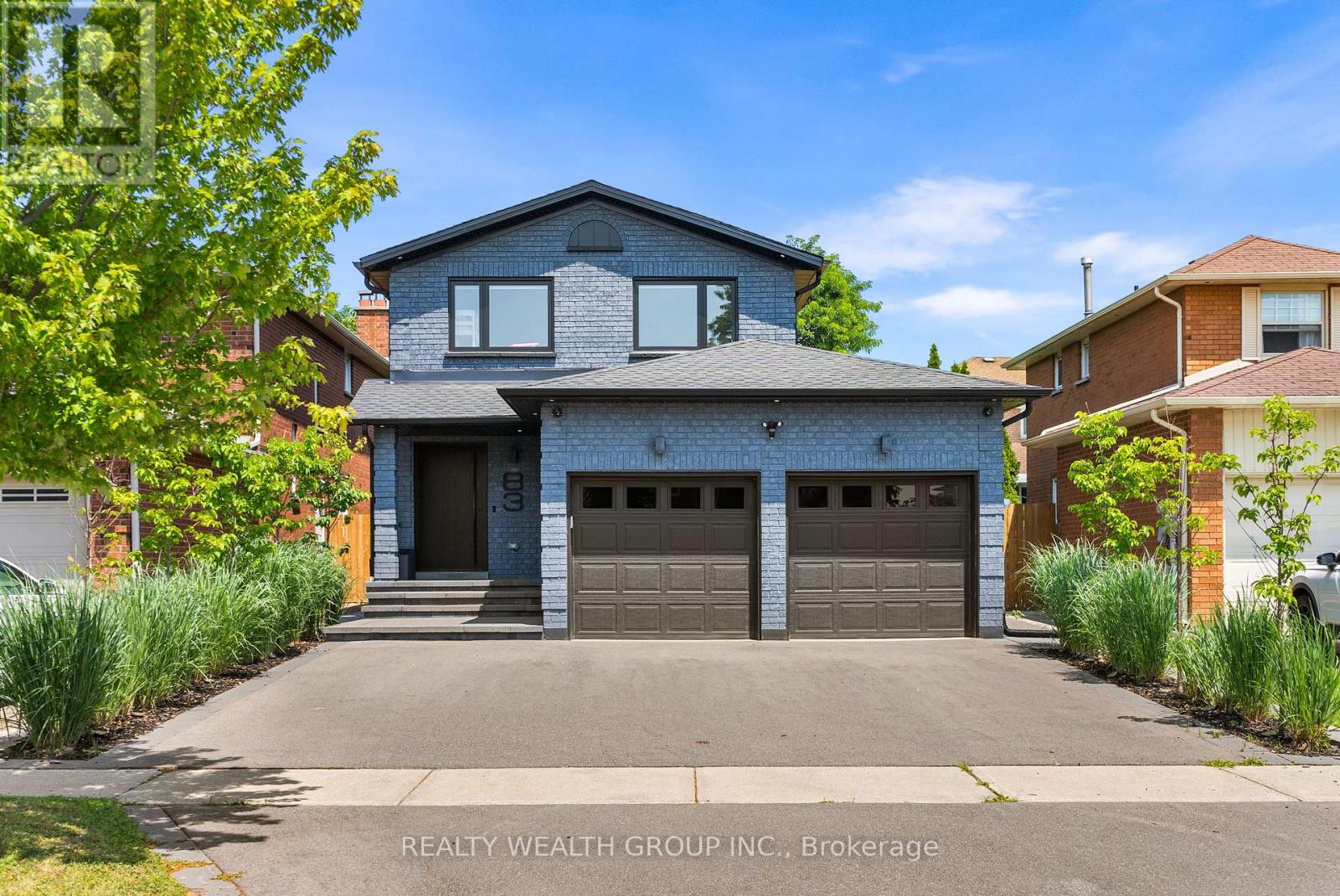 83 GOVERNOR CRESCENT - 1