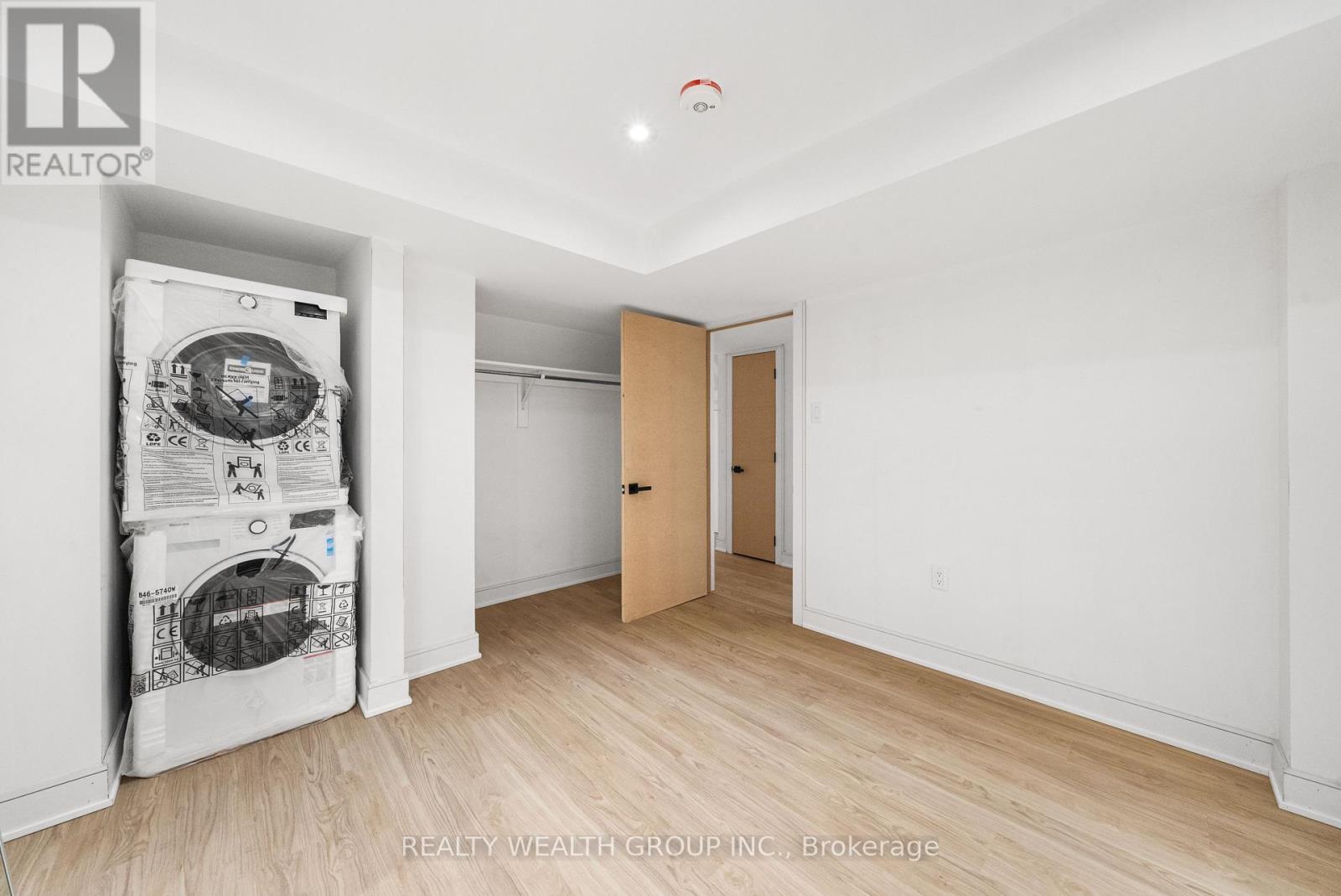 83 GOVERNOR CRESCENT - 28