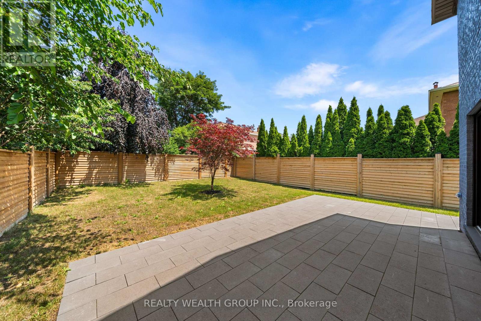 83 GOVERNOR CRESCENT - 40