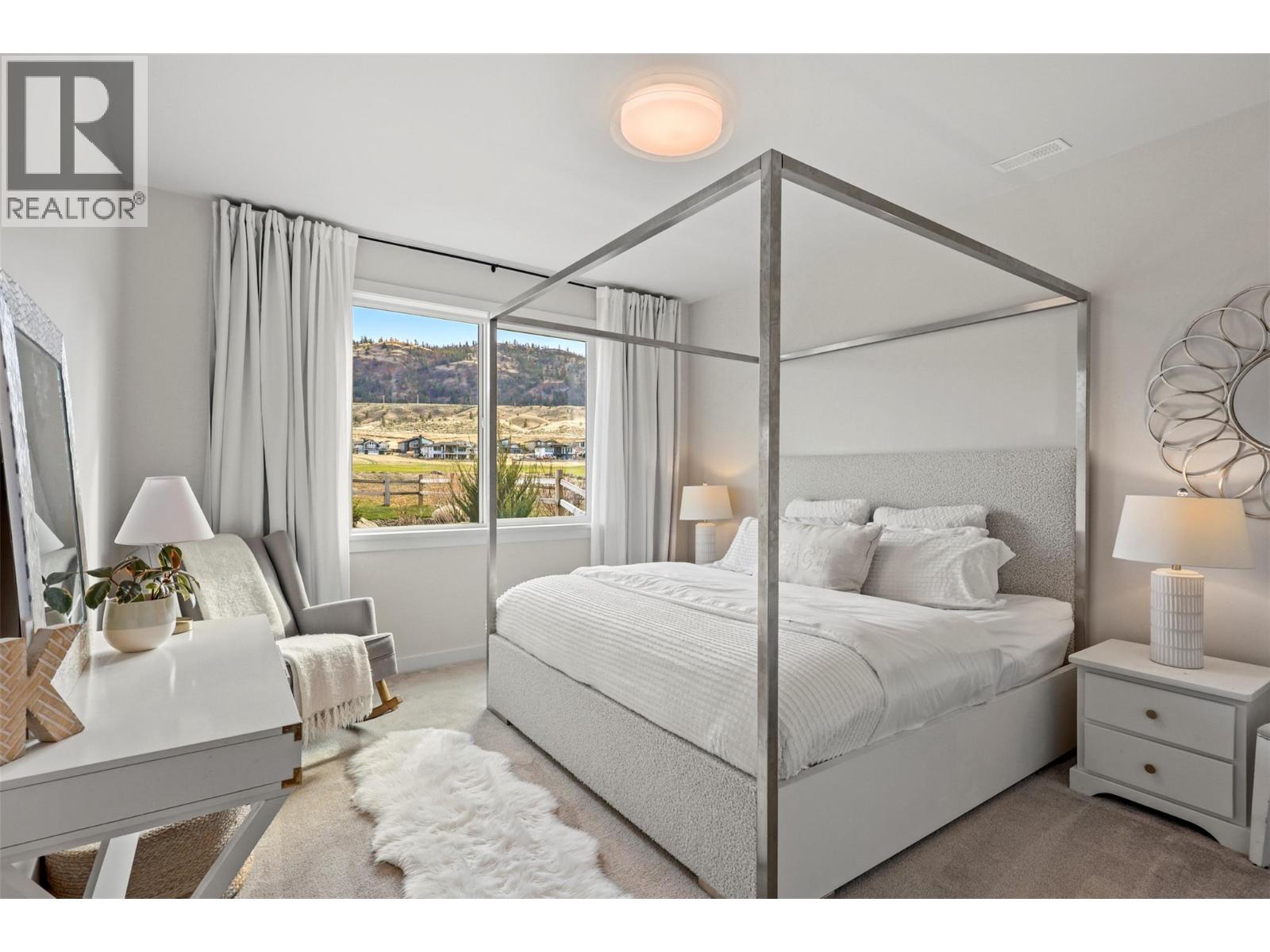 #2 260 RUE CHEVAL NOIR Estates - 23