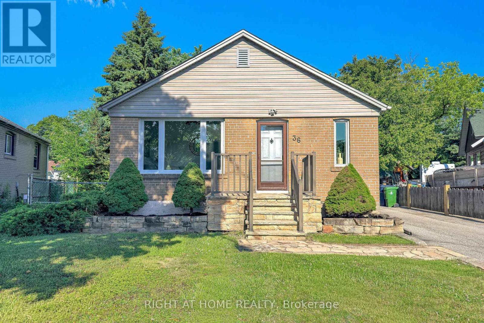 36 HUNTSMOOR ROAD - 1