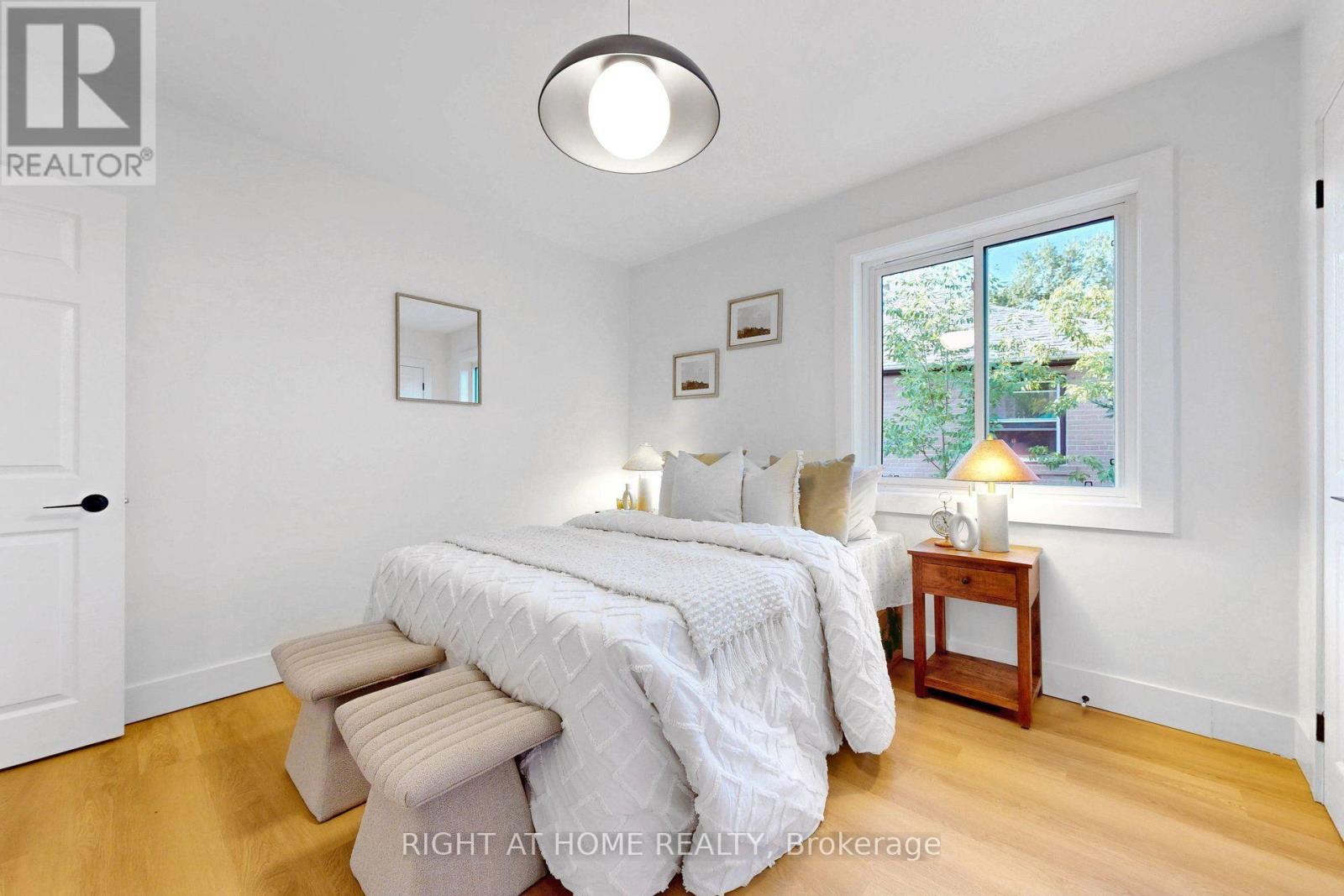 36 HUNTSMOOR ROAD - 12