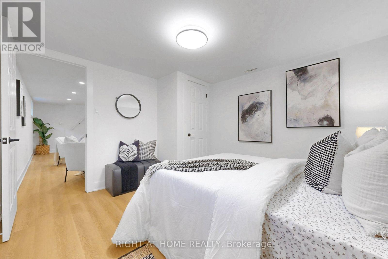 36 HUNTSMOOR ROAD - 22