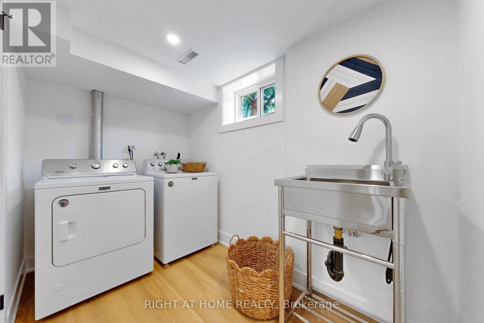 36 HUNTSMOOR ROAD - 24