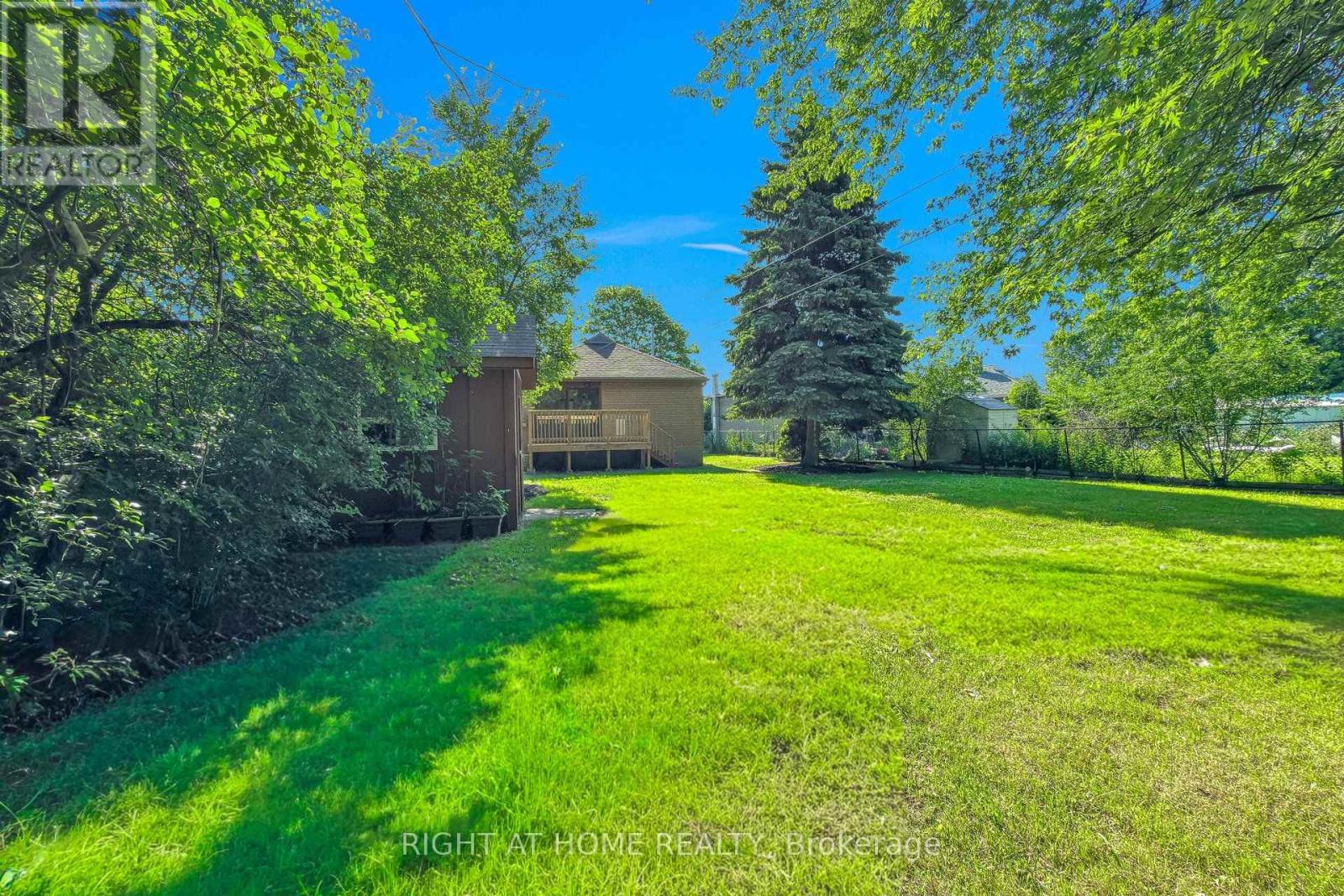 36 HUNTSMOOR ROAD - 30